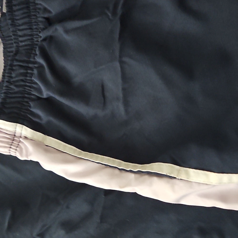 Medium (8-10) Nike Athletic Pants‎ - Picture 2 of 4